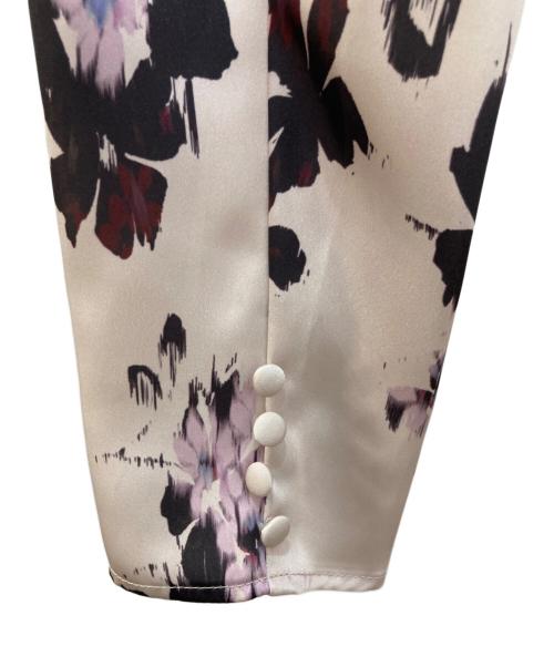 HER LIP TO（ハーリップトゥ）HER LIP TO (ハーリップトゥ) Muse Floral Cut-Out Dress/ミューズ フローラル カット アウト ドレス ベージュ サイズ:Ｍの古着・服飾アイテム