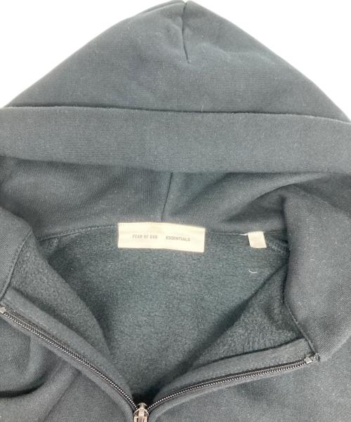 FOG ESSENTIALS（フィアオブゴッド エッセンシャル）FOG ESSENTIALS (フィアオブゴッド エッセンシャル) バックロゴパーカー ブラック サイズ:Sの古着・服飾アイテム