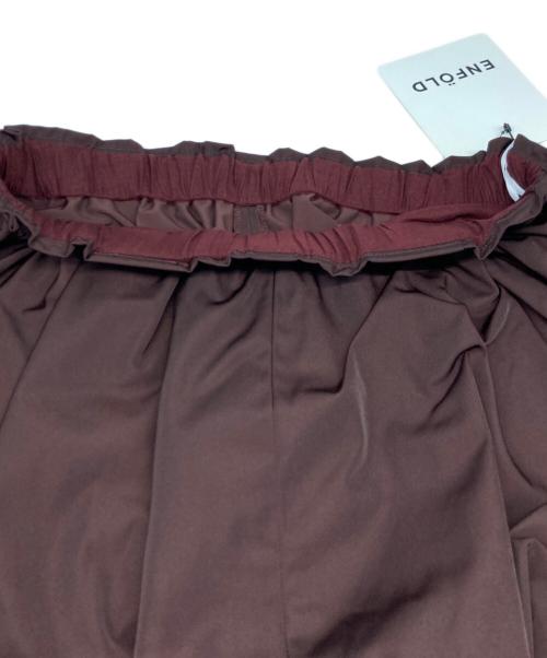 ENFOLD（エンフォルド）ENFOLD (エンフォルド) TUCK-HEM SHORT-PANTS／タック ヘム ショート パンツ ブラウン サイズ:36 未使用品の古着・服飾アイテム