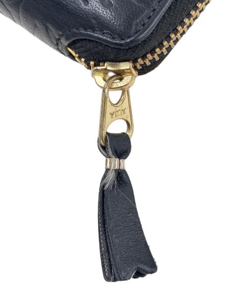 COMME des GARCONS（コムデギャルソン）COMME des GARCONS (コムデギャルソン) エンボスフォレスト 二つ折り財布 ブラックの古着・服飾アイテム
