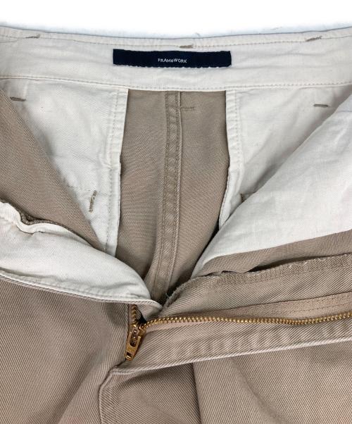 FRAMeWORK（フレームワーク）FRAMeWORK (フレームワーク) OVER SIZED CHINO パンツ ベージュ サイズ:40の古着・服飾アイテム