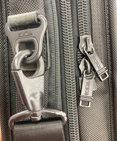 TUMI（トゥミ）TUMI (トゥミ) Alpha FXT T-Pass Expandable Laptop Brief FXT ブラックの古着・服飾アイテム