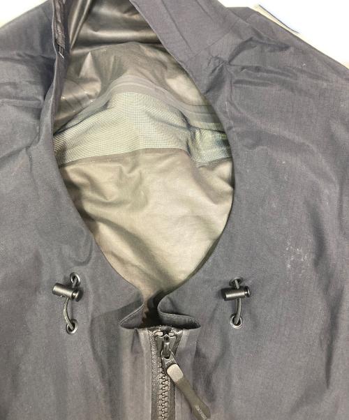 ARC'TERYX（アークテリクス）ARC'TERYX (アークテリクス) BETA SL HYBRID JACKET ブラック サイズ:Ｍの古着・服飾アイテム