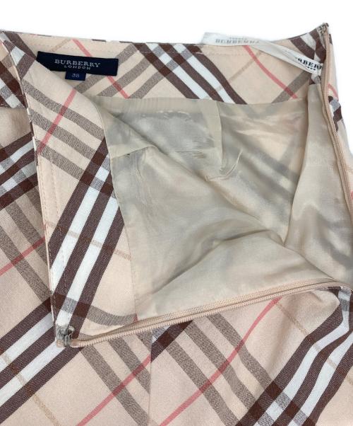 BURBERRY LONDON（バーバリーロンドン）BURBERRY LONDON (バーバリーロンドン) ノバチェックスカート ベージュ サイズ:38の古着・服飾アイテム