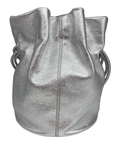 J&M DAVIDSON（ジェイ＆エム デヴィッドソン）J&M DAVIDSON (ジェイ＆エム デヴィッドソン) MINI NUBE BUCKET ハンドバッグ シルバーの古着・服飾アイテム