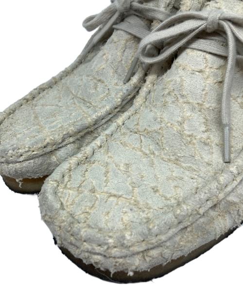 CLARKS（クラークス）CLARKS (クラークス) ワラビーシューズ ホワイト サイズ:26.0の古着・服飾アイテム