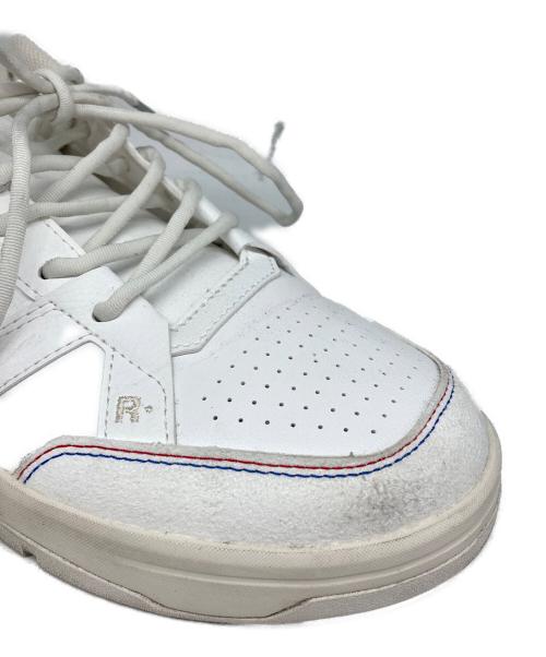 on（オン）On (オン) THE ROGER ローカットスニーカー ホワイト サイズ:27の古着・服飾アイテム