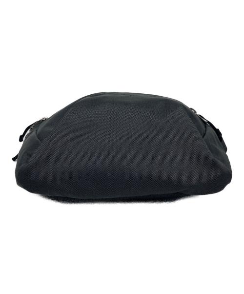ARC'TERYX（アークテリクス）ARC'TERYX (アークテリクス) ショルダーバッグ ブラックの古着・服飾アイテム