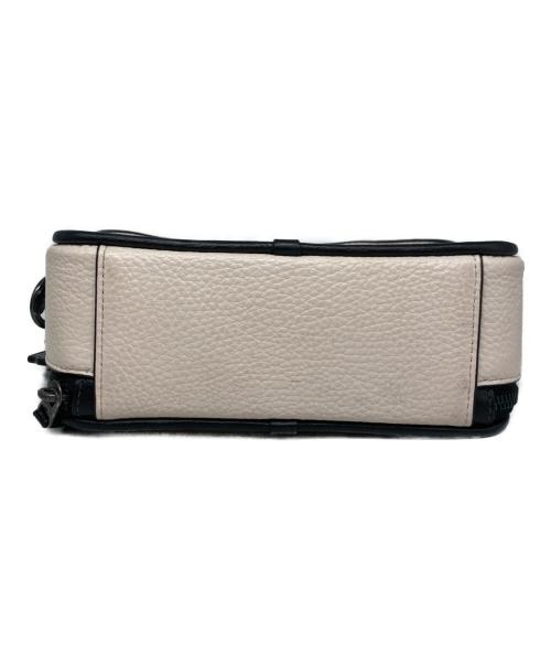 COACH（コーチ）COACH (コーチ) ワイアット クロスボディ バッグ ホワイト×ブラックの古着・服飾アイテム