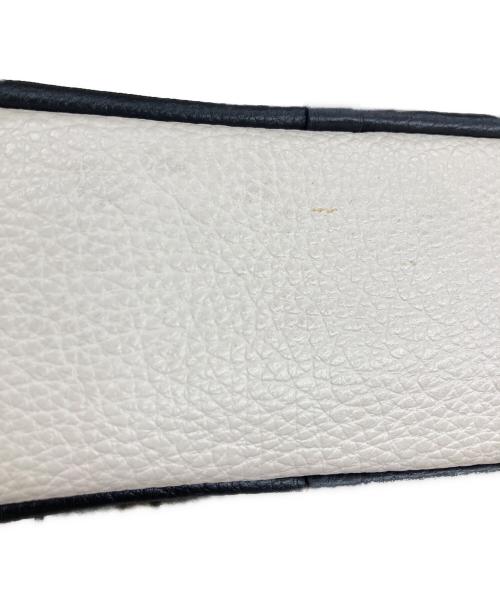 COACH（コーチ）COACH (コーチ) ワイアット クロスボディ バッグ ホワイト×ブラックの古着・服飾アイテム