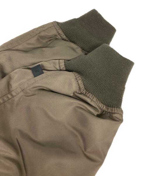 DAIWA PIER39（ダイワ ピア39）DAIWA PIER39 (ダイワ ピア39) TECH 2WAY MA-1 DOWN JACKET カーキ サイズ:Mの古着・服飾アイテム