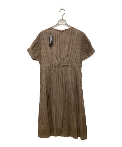UNTITLED（アンタイトル）UNTITLED (アンタイトル) シアーストライプソフトAラインワンピース ベージュ サイズ:Ｌ 未使用品の古着・服飾アイテム