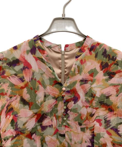 UNTITLED（アンタイトル）UNTITLED (アンタイトル) リーフプリントシフォンワンピース マルチカラー サイズ:Ｌ 未使用品の古着・服飾アイテム