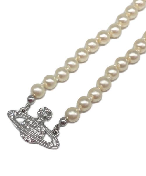 Vivienne Westwood（ヴィヴィアンウエストウッド）Vivienne Westwood (ヴィヴィアンウエストウッド) オーブモチーフパールネックレスの古着・服飾アイテム