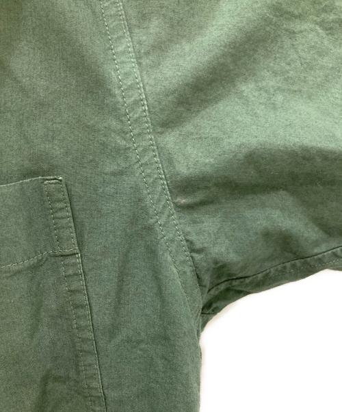MHL（エムエイチエル）MHL (エムエイチエル) HIGH TWISTED COTTON POPLIN SS SHIRT/ハイ　ツイステッド　コットン　ポップリン　SS　シート オリーブ サイズ:Ｌの古着・服飾アイテム