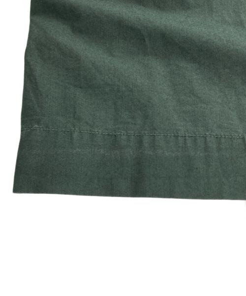 MHL（エムエイチエル）MHL (エムエイチエル) HIGH TWISTED COTTON POPLIN SS SHIRT/ハイ　ツイステッド　コットン　ポップリン　SS　シート オリーブ サイズ:Ｌの古着・服飾アイテム
