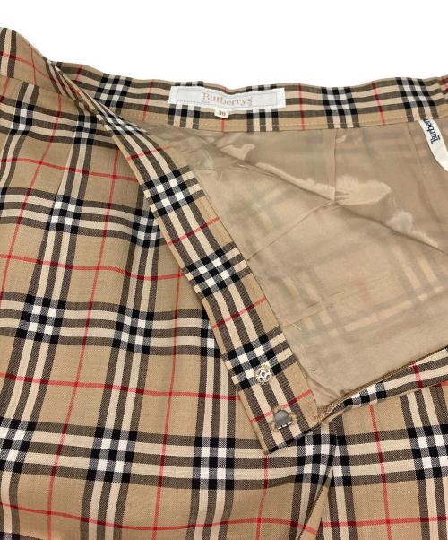 Burberry's（バーバリーズ）Burberry's (バーバリーズ) ノバチェックスカート ベージュ サイズ:38の古着・服飾アイテム