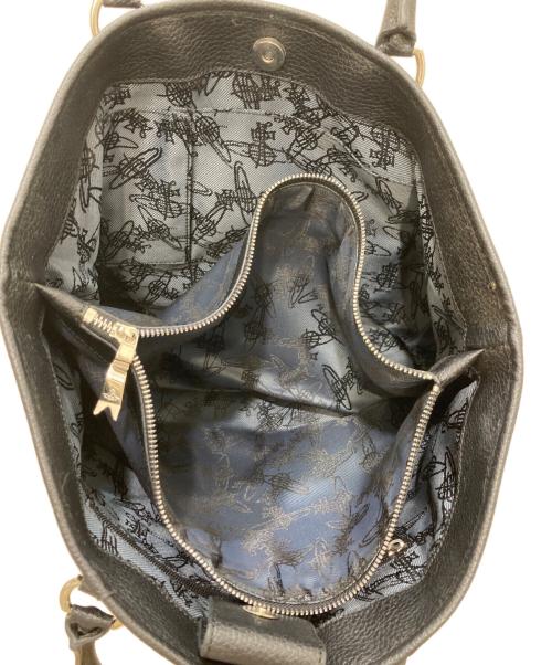 Vivienne Westwood（ヴィヴィアンウエストウッド）Vivienne Westwood (ヴィヴィアンウエストウッド) パンチングレザーハンドバッグ ブラックの古着・服飾アイテム