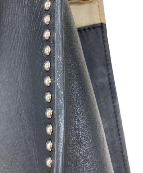 J&M DAVIDSON（ジェイ＆エム デヴィッドソン）J&M DAVIDSON (ジェイ＆エム デヴィッドソン) ELLIS WITH STUDS ショルダーバッグ ブラックの古着・服飾アイテム