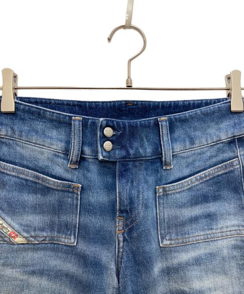 DIESEL（ディーゼル）DIESEL (ディーゼル) ブーツカット ジーンズ ローウエスト D-Hush インディゴ サイズ:Ｗ25の古着・服飾アイテム