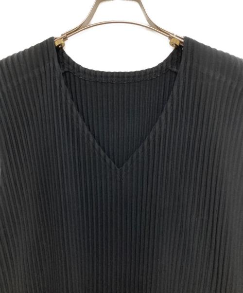 HOMME PLISSE ISSEY MIYAKE（オム プリッセ イッセイ ミヤケ）HOMME PLISSE ISSEY MIYAKE (オム プリッセ イッセイ ミヤケ) プリーツVネックベスト ブラック サイズ:サイズ3の古着・服飾アイテム