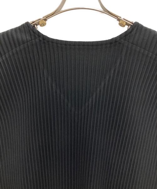 HOMME PLISSE ISSEY MIYAKE（オム プリッセ イッセイ ミヤケ）HOMME PLISSE ISSEY MIYAKE (オム プリッセ イッセイ ミヤケ) プリーツVネックベスト ブラック サイズ:サイズ3の古着・服飾アイテム