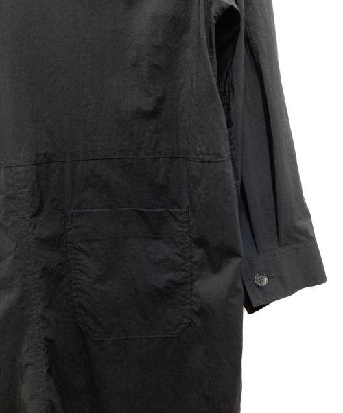 SACRA（サクラ）SACRA (サクラ) RIPPLED FINISH NYLON JUMPSUIT ブラック サイズ:38の古着・服飾アイテム