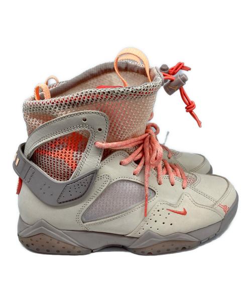 NIKE（ナイキ）NIKE (ナイキ) AIR JORDAN 7 RETRO SP　スニーカー ベージュ サイズ:24の古着・服飾アイテム