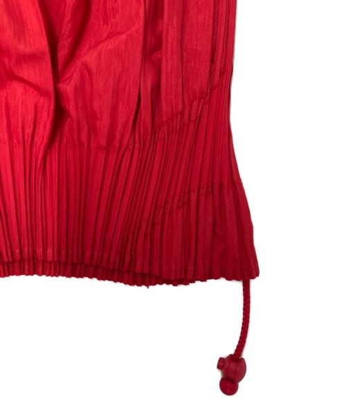 ISSEY MIYAKE FETE（イッセイミヤケフェット）ISSEY MIYAKE FETE (イッセイミヤケフェット) プリーツスカート レッド サイズ:2の古着・服飾アイテム