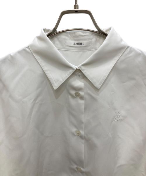 Snidel（スナイデル）Snidel (スナイデル) 【LUMISHADE】UVオーバーシャツ ホワイト サイズ:FREE 未使用品の古着・服飾アイテム