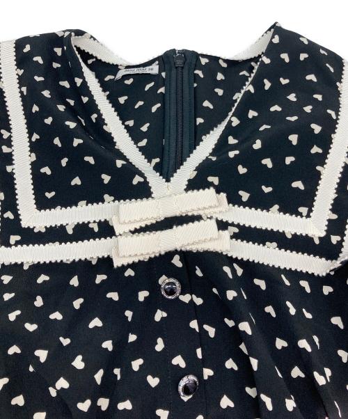 MIU MIU（ミュウミュウ）MIU MIU (ミュウミュウ) ハート柄ミニワンピース ブラック サイズ:SIZE 36の古着・服飾アイテム