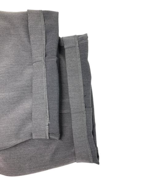 sweats（スウェット）sweats (スウェット) 2タックスラックス グレー サイズ:Ｍ 未使用品の古着・服飾アイテム