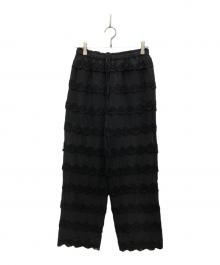 crinkle crinkle crinkle（クリンクル クリンクル クリンクル）の古着「3D peacock embroidery pants」｜ブラック