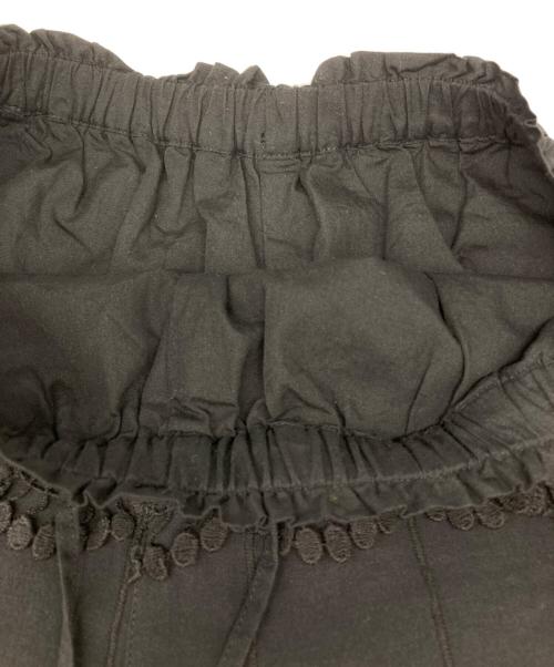 crinkle crinkle crinkle（クリンクル クリンクル クリンクル）crinkle crinkle crinkle (クリンクル クリンクル クリンクル) 3D peacock embroidery pants ブラック サイズ:Freeの古着・服飾アイテム