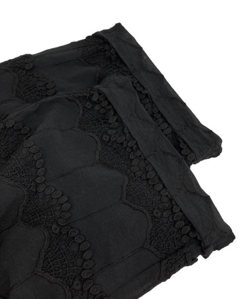 crinkle crinkle crinkle（クリンクル クリンクル クリンクル）crinkle crinkle crinkle (クリンクル クリンクル クリンクル) 3D peacock embroidery pants ブラック サイズ:Freeの古着・服飾アイテム