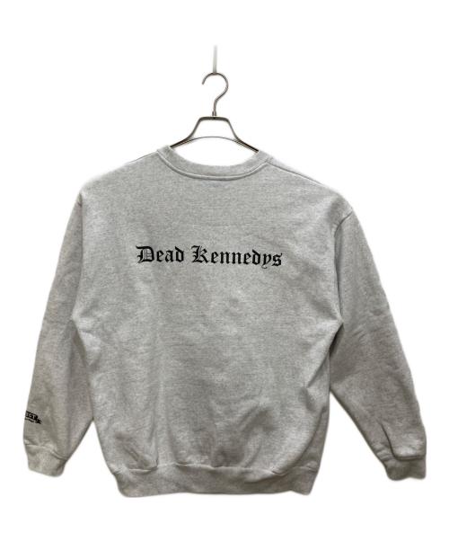 DEAD KENNEDYS（デッド・ケネディーズ）DEAD KENNEDYS (デッド・ケネディーズ) クルーネックスウェット グレー サイズ:ＸＬの古着・服飾アイテム