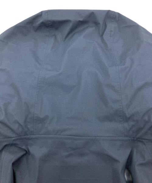 DESCENTE ALLTERRAIN（デザイント オルテライン）DESCENTE ALLTERRAIN (デザイント オルテライン) HARD SHELL JACKET CREAS グレー サイズ:Mの古着・服飾アイテム
