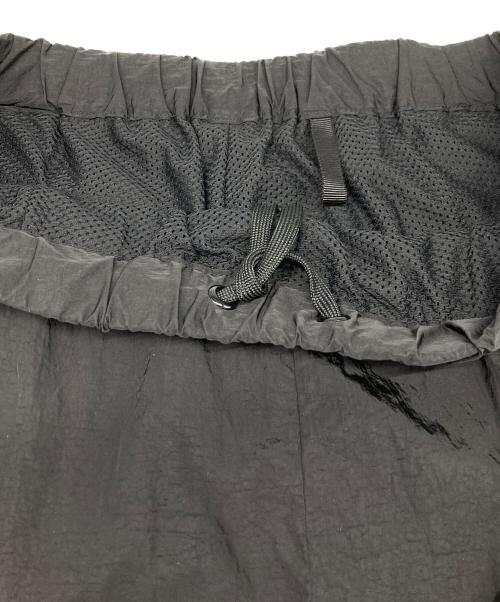 SUMARI（シュマリ）SUMARI (シュマリ) NYLON WIDE TAPERED EASY PANTS ブラック サイズ:1の古着・服飾アイテム