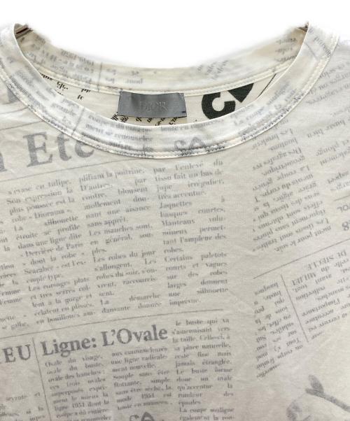 Dior（ディオール）Dior (ディオール) ニュースペーパーTシャツ グレー サイズ:XSの古着・服飾アイテム
