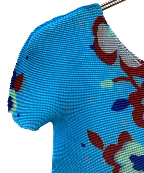 me ISSEY MIYAKE（ミーイッセイ ミヤケ）me ISSEY MIYAKE (ミーイッセイ ミヤケ) プリーツカットソー ブルー サイズ:FREEの古着・服飾アイテム