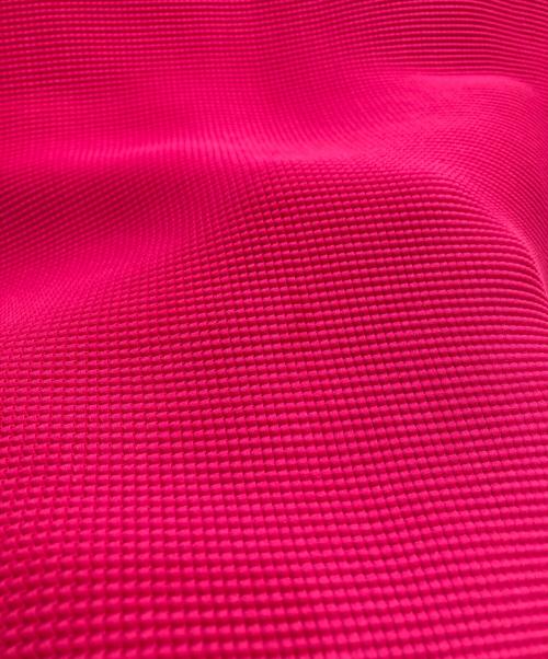me ISSEY MIYAKE（ミーイッセイ ミヤケ）me ISSEY MIYAKE (ミーイッセイ ミヤケ) プリーツカットソー ピンク サイズ:FREEの古着・服飾アイテム