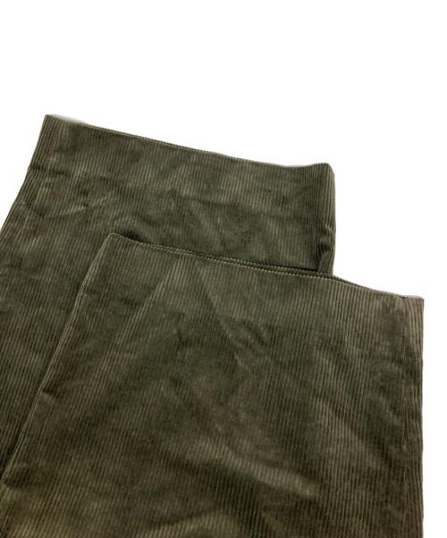 J.W.ANDERSON（ジェイダブリューアンダーソン）J.W.ANDERSON (ジェイダブリューアンダーソン) Single Pleat Corduroy Pants グリーン サイズ:46 未使用品の古着・服飾アイテム