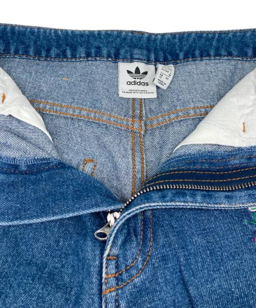 adidas（アディダス）adidas (アディダス) 刺繍デニムパンツ インディゴ サイズ:Mの古着・服飾アイテム