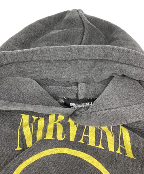 WIND AND SEA（ウィンダンシー）WIND AND SEA (ウィンダンシー) NIRVANA SMILEY HOODED SWEATSHIRT パーカー グレー サイズ:Sの古着・服飾アイテム
