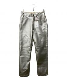 6(ROKU) BEAUTY&YOUTH（ロク ビューティーアンドユース）の古着「SILVER COLOR FAKE LEATHER PANTS」｜シルバー