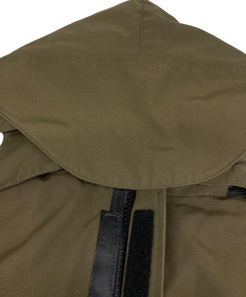 CANADA GOOSE（カナダグース）CANADA GOOSE (カナダグース) カムループスダウンジャケット オリーブ サイズ:Mの古着・服飾アイテム
