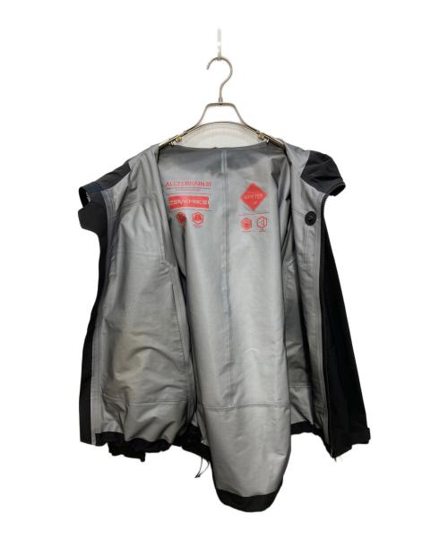 DESCENTE ALLTERRAIN（デザイント オルテライン）Descente ALLTERRAIN (デザイント オルテライン) ゴアテックスシェルジャケット ブラック サイズ:Lの古着・服飾アイテム