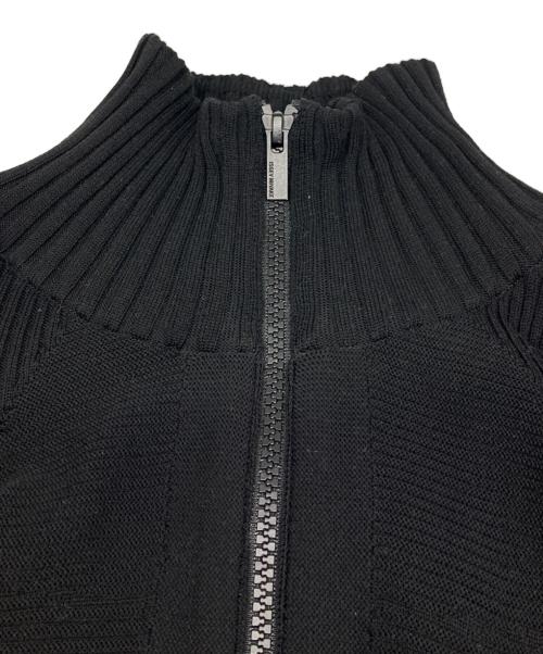 ISSEY MIYAKE（イッセイミヤケ）ISSEY MIYAKE (イッセイミヤケ) ジップアッププリーツジャケット ブラック サイズ:2の古着・服飾アイテム