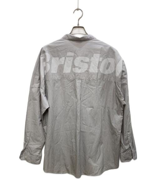 F.C.Real Bristol（エフシーレアルブリストル）F.C.Real Bristol (エフシーレアルブリストル) BIG LOGO L/S BAGGY SHIRT グレー サイズ:XLの古着・服飾アイテム