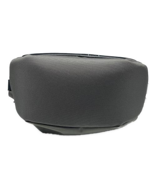 ARC'TERYX（アークテリクス）ARC'TERYX (アークテリクス) BEAMS (ビームス) ARRO 8 SHOULDER BAG グレーの古着・服飾アイテム
